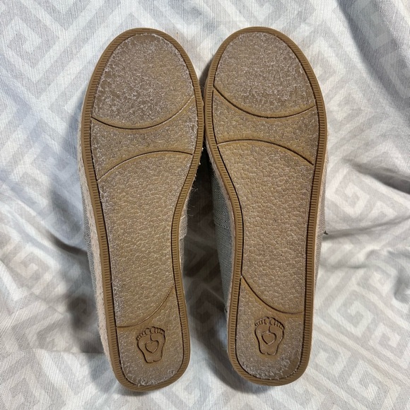 Skechers BOBS Beige Slip-On Shoes - Picture 3 of 5